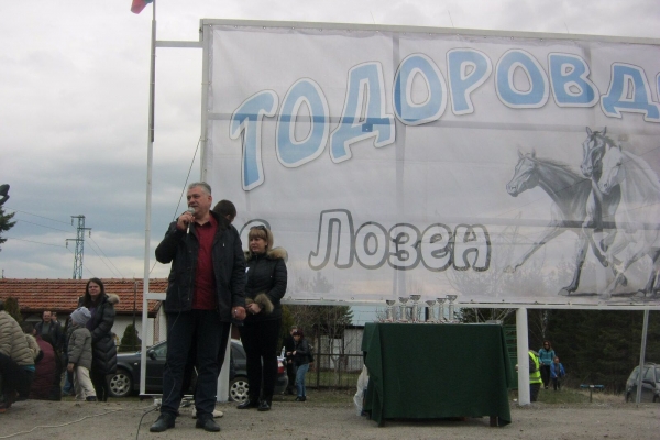 lozen_0703_03ABE99F32-EE1A-B9F8-C204-8A63AE143E3E.jpg
