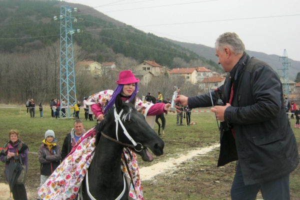 lozen_07_0324844901-87E6-A2BE-4818-ADF188ECAF23.jpg