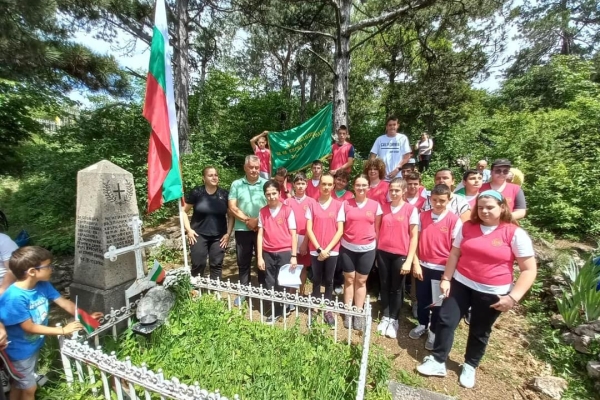 polovrak3019A49E3-836C-6F04-5F95-B71A78C536BA.jpg