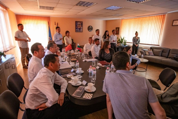 ninbo17A4825AB7-B324-92F8-04D8-E42F8547BA76.jpg